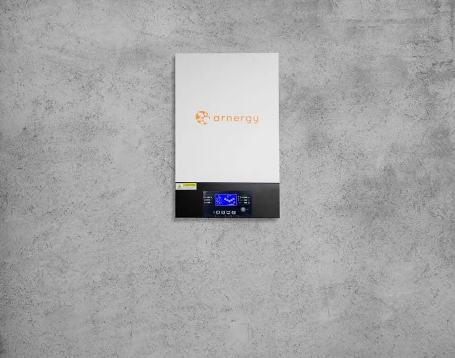 Arnergy 5kVA Hybrid Inverter with Inbuilt MPPT Charge Controller